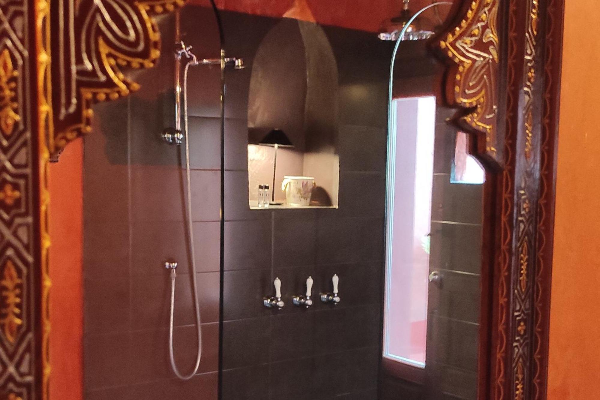 Hotel La Boheme Caces Екстериор снимка