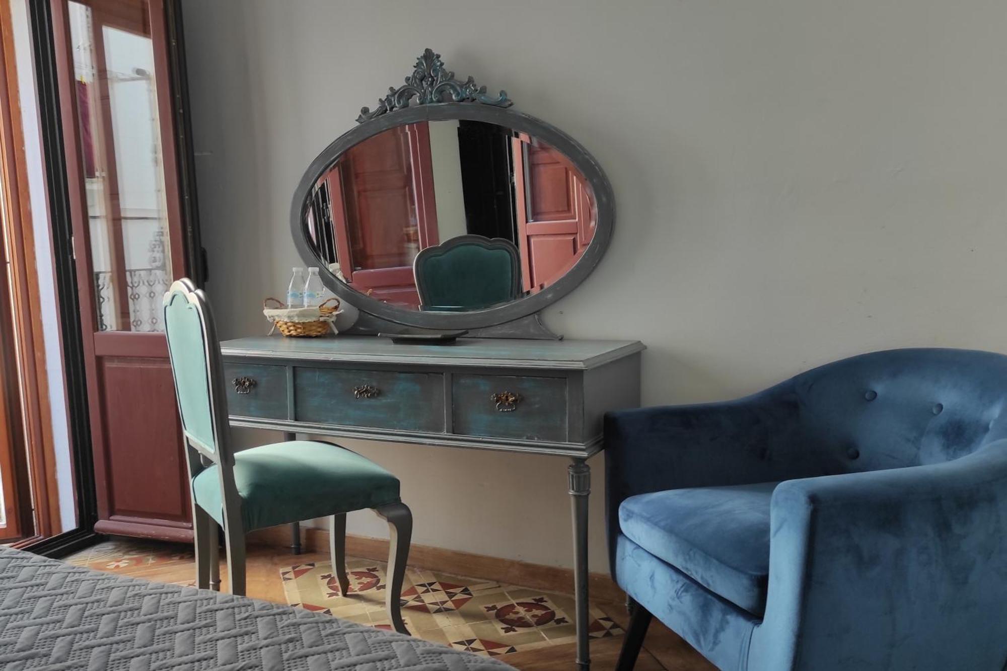 Hotel La Boheme Caces Екстериор снимка