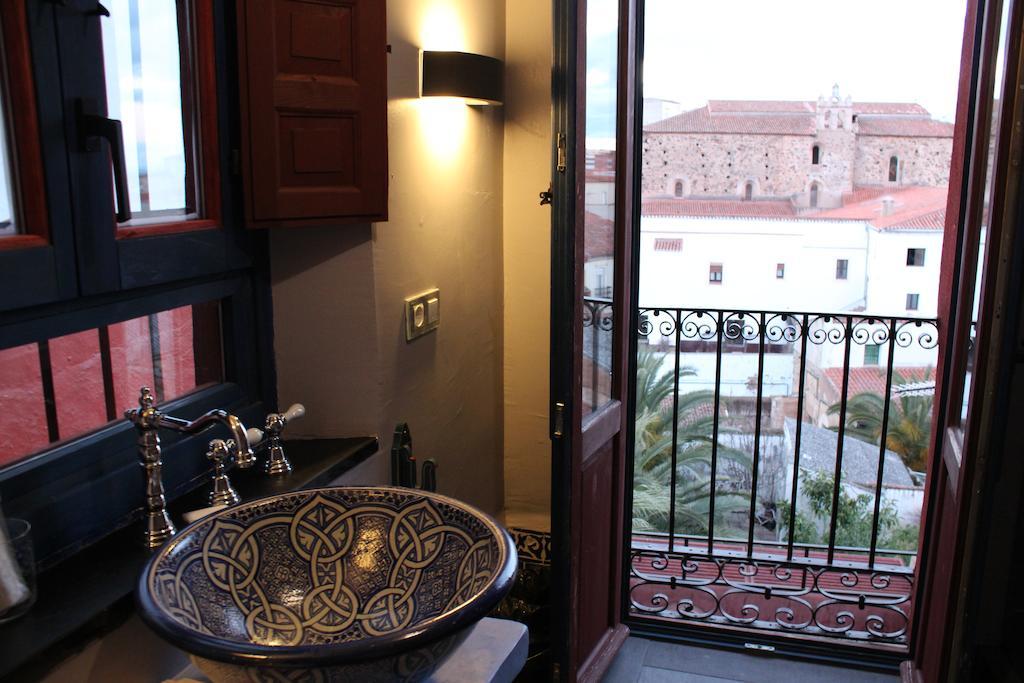 Hotel La Boheme Caces Стая снимка