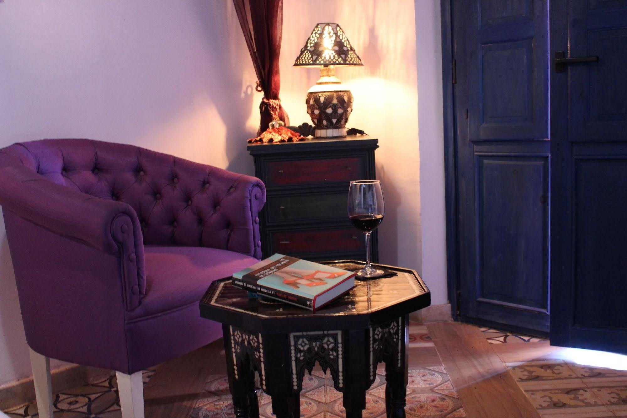 Hotel La Boheme Caces Екстериор снимка