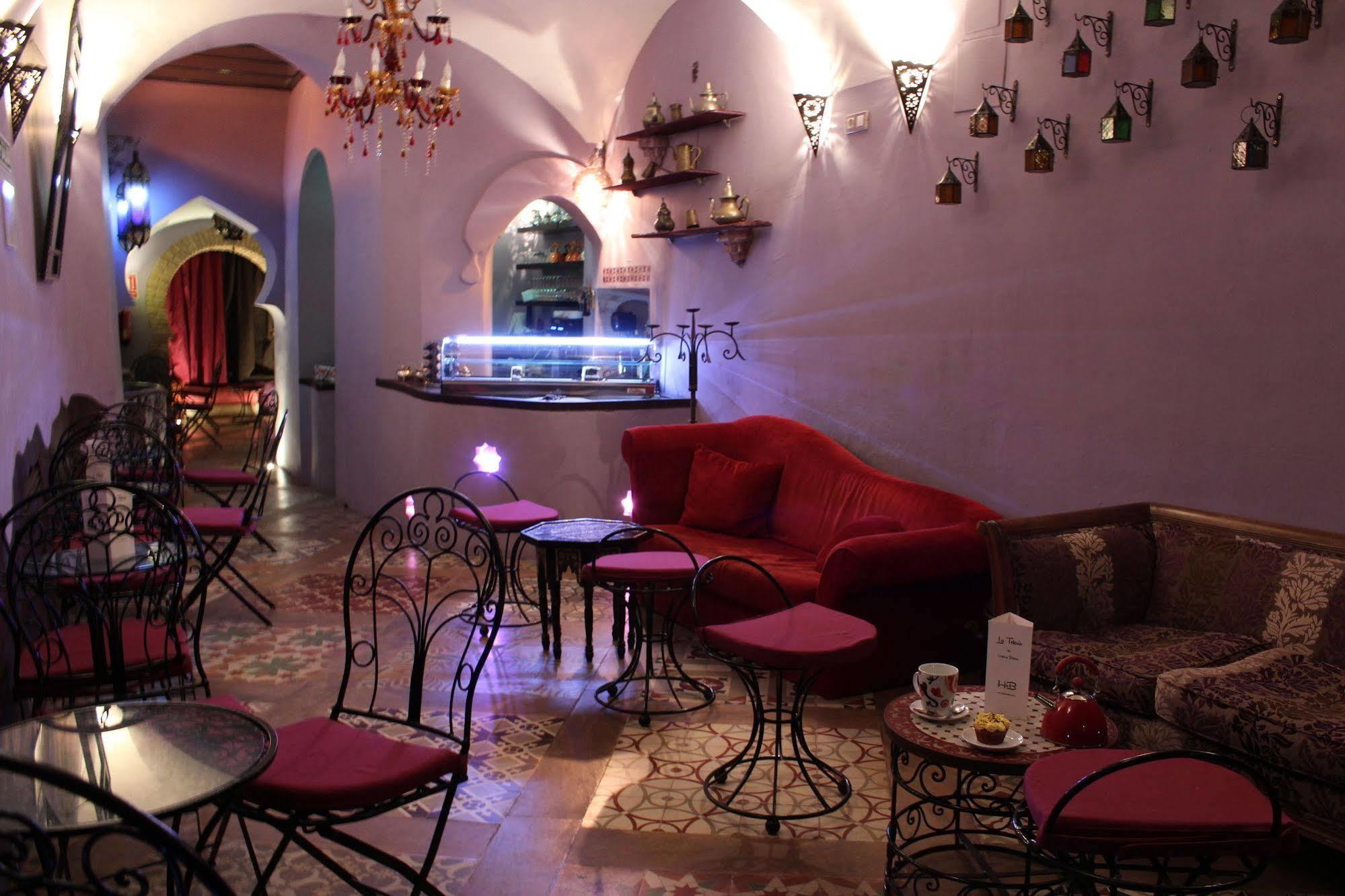 Hotel La Boheme Caces Екстериор снимка