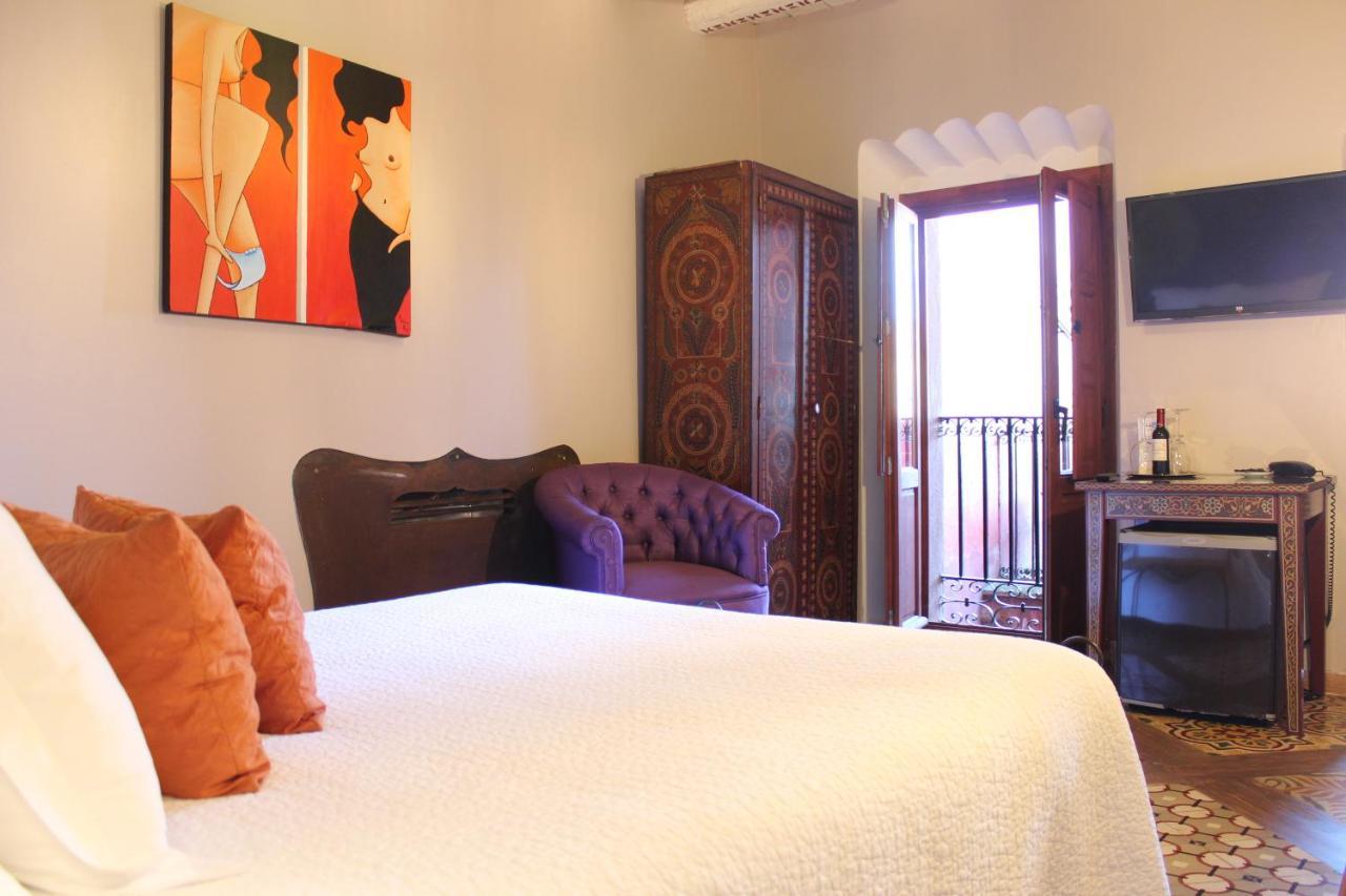 Hotel La Boheme Caces Екстериор снимка