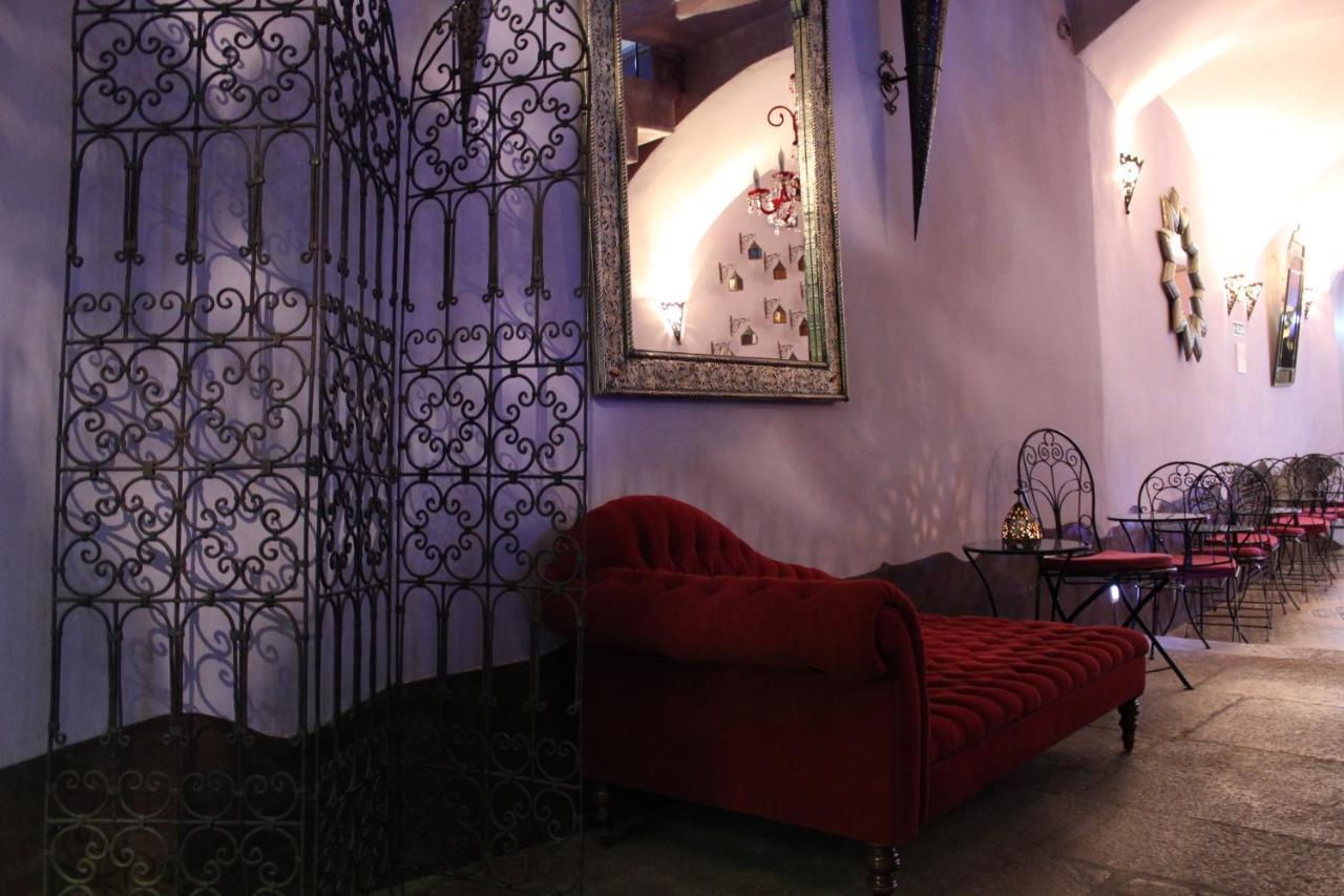 Hotel La Boheme Caces Екстериор снимка